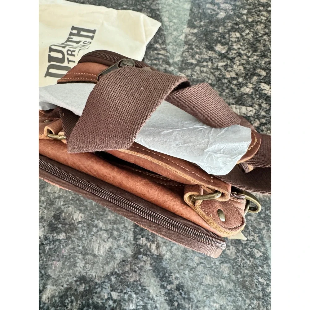 Duluth Trading Co Lifetime Leather‎ Travel Bag Brown Crossbody Messenger 97310